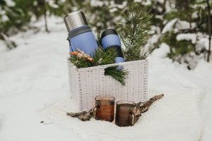 ساخت تیزر تبلیغاتی محصولات در فضای برفی
