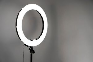 علت اهمیت نور در عکاسی محصول