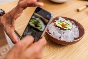 عکاسی تبلیغاتی از غذا با موبایل