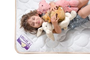 عکاسی تبلیغاتی محصولات تشک آرامن